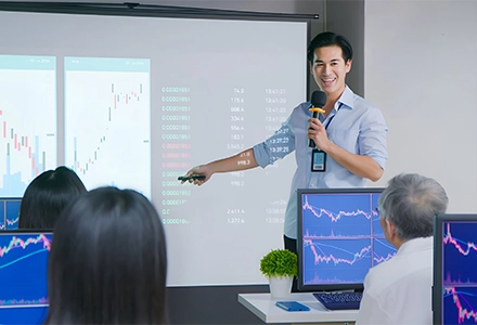 Sesión de formación de trading con profesores reales